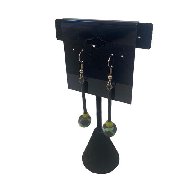 Polymer Clay Straight drop earrings in black & green. - Picture 4 of 6